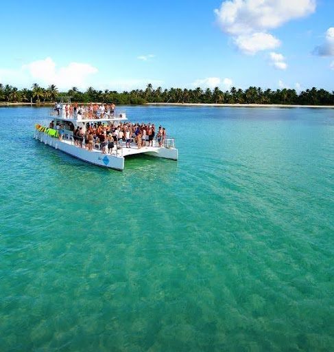Private boat party on a private catamaran in Punta Cana