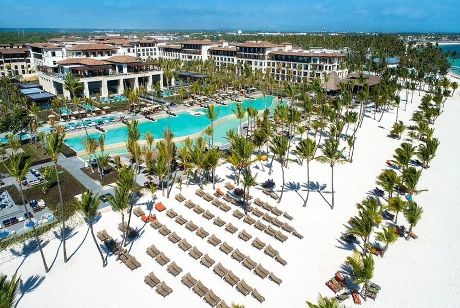 7. Lopesan Costa Bávaro Resort, Spa & Casino