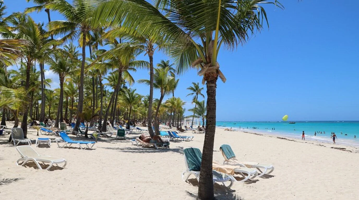 Arena Gorda Beach Guide 2025 Top Activities, Tips & Family Fun in Punta Cana