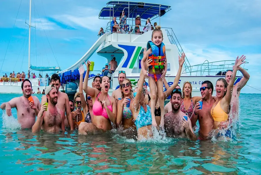 10. Private Reef Excursions (Custom Tours)