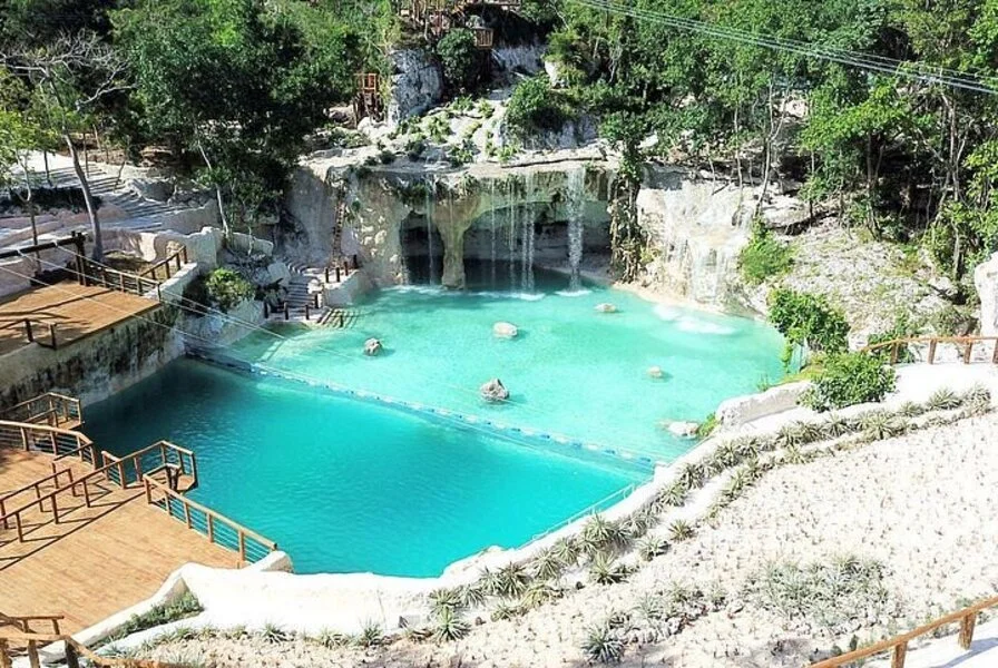 5. Blue Hole and Scape Park Excursion