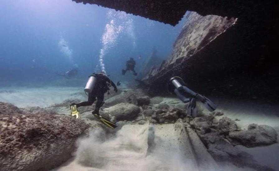 Astron Shipwreck: An Iconic Wreck Dive