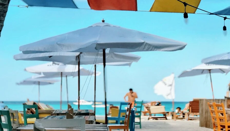 Chill and Beachfront Bars