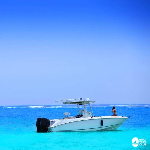1-Beautiful-views-of-Punta-Cana-waters-on-our-private-palmilla-and-isla-saona-catamaran-tour