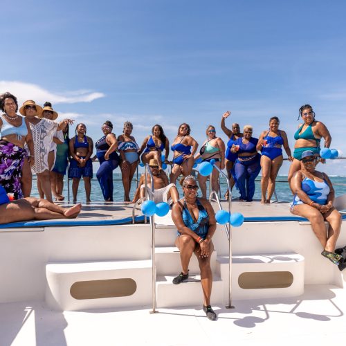 catamaran-deck-group-photo-puerto-plata