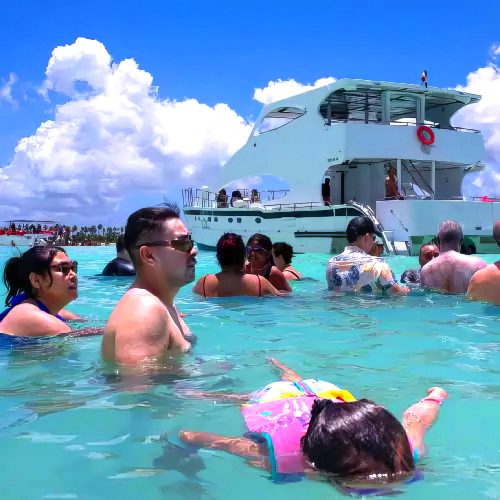private isla saona catamaran & snorkeling tour